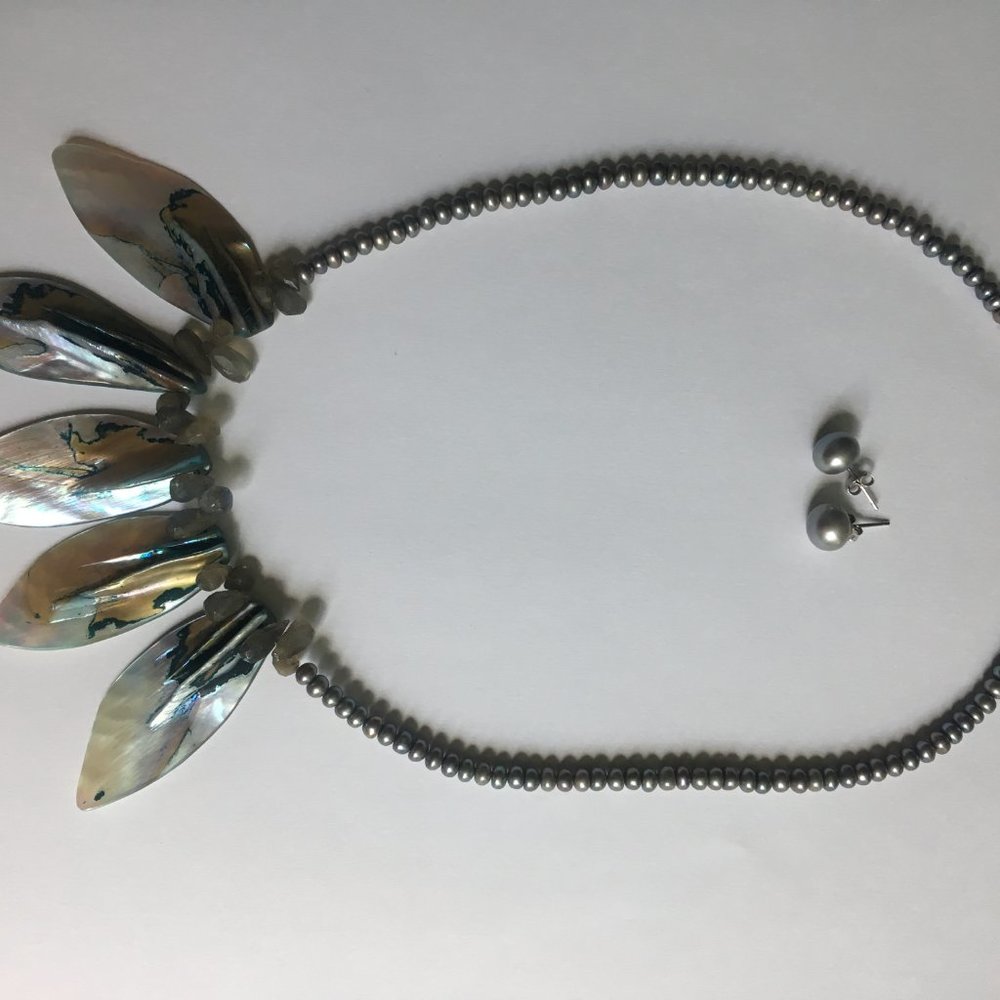 Exquisite Natural Iridescent Shell, Labradorite A… - image 8